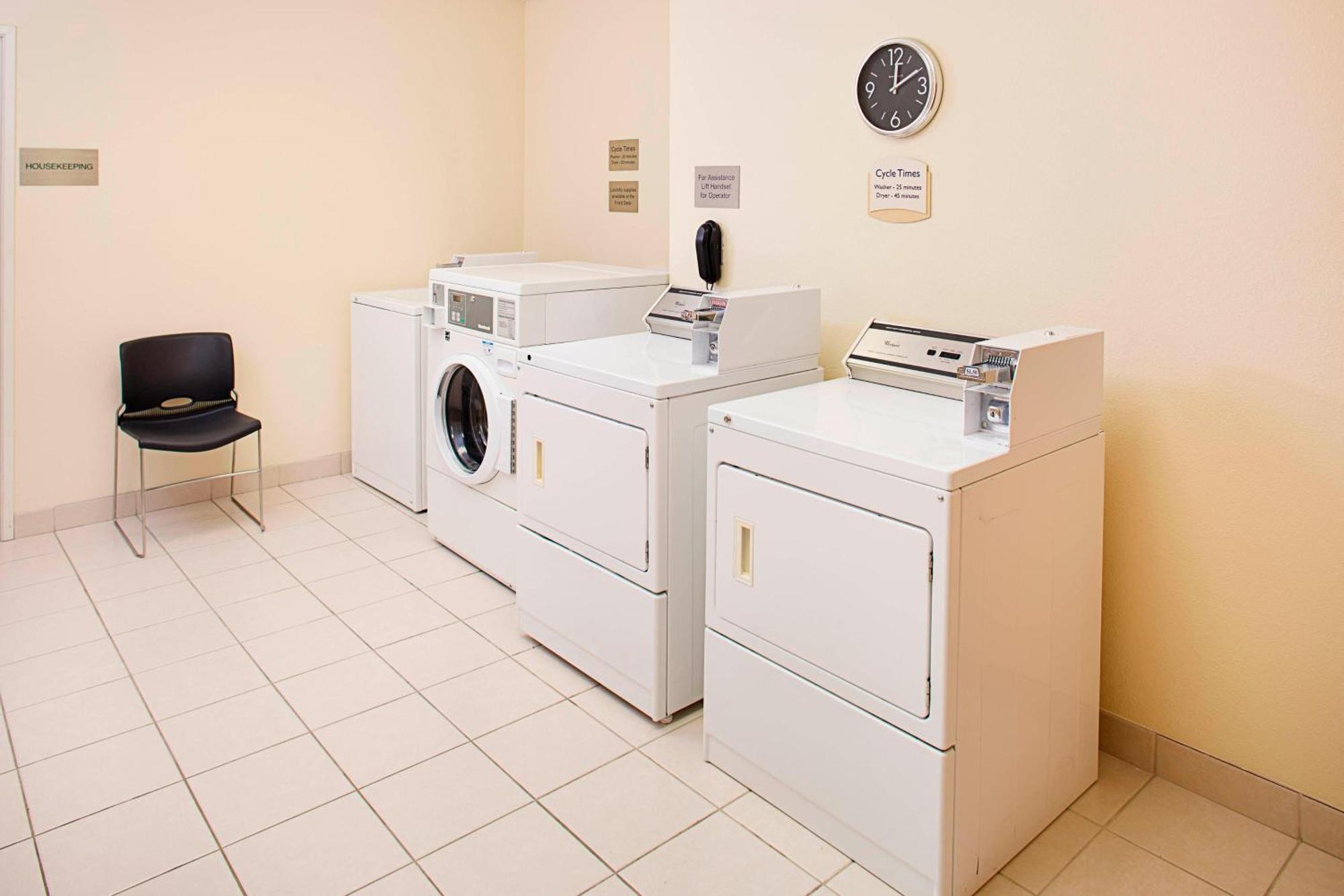 Fairfield Inn & Suites By Marriott San Antonio Seaworld / Westover Hills Екстериор снимка