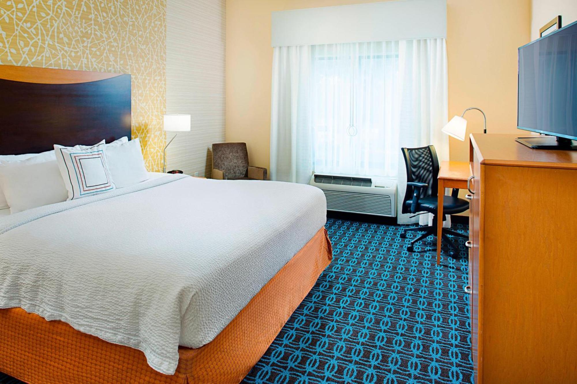 Fairfield Inn & Suites By Marriott San Antonio Seaworld / Westover Hills Екстериор снимка