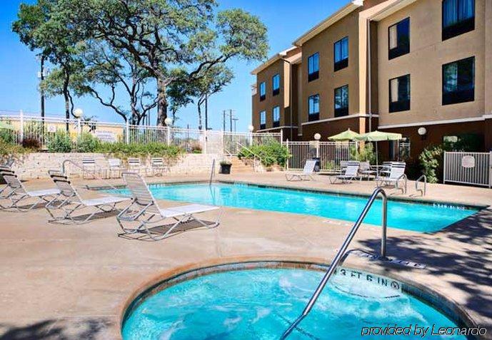 Fairfield Inn & Suites By Marriott San Antonio Seaworld / Westover Hills Екстериор снимка