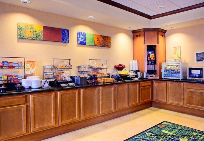 Fairfield Inn & Suites By Marriott San Antonio Seaworld / Westover Hills Екстериор снимка